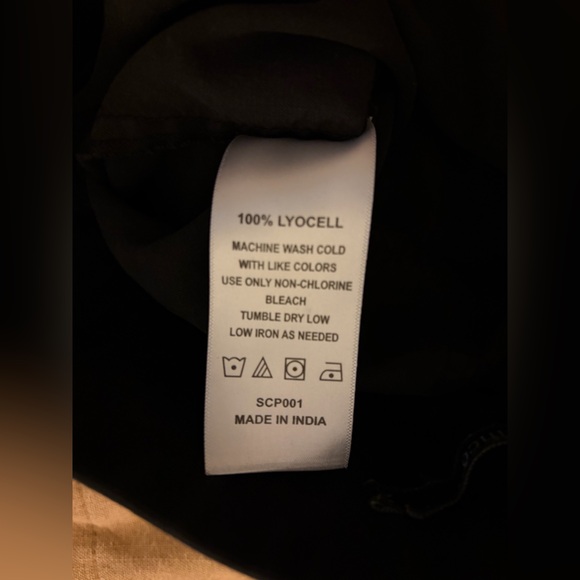 Quince Classic Black Joggers - Picture 5 of 5